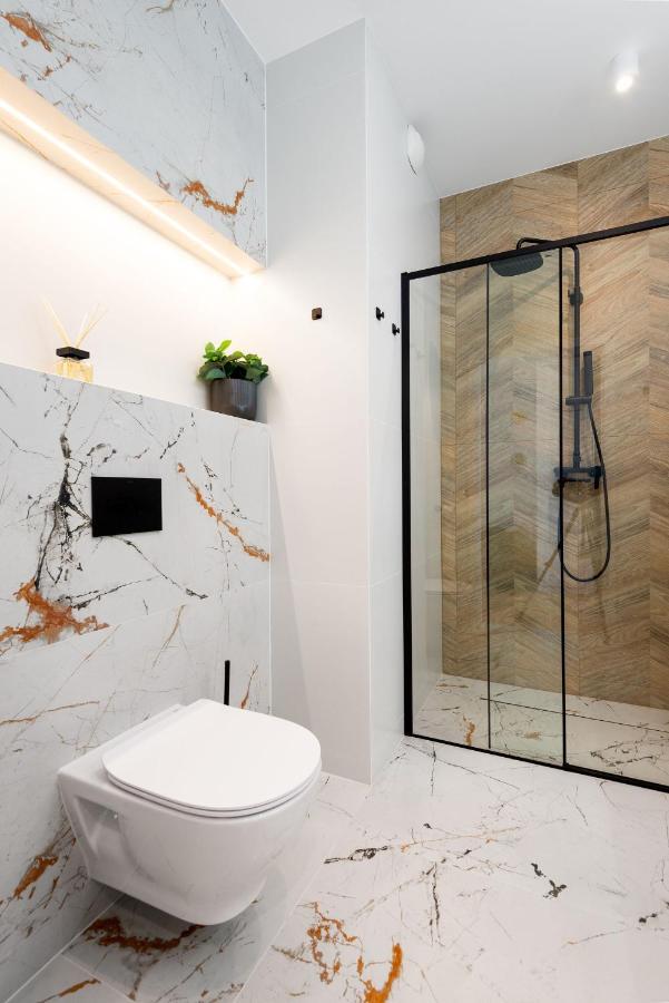 Kairos Apartments - Tower Premium - Silownia, Sauna, Scisle Centrum كاتوفيتسه المظهر الخارجي الصورة